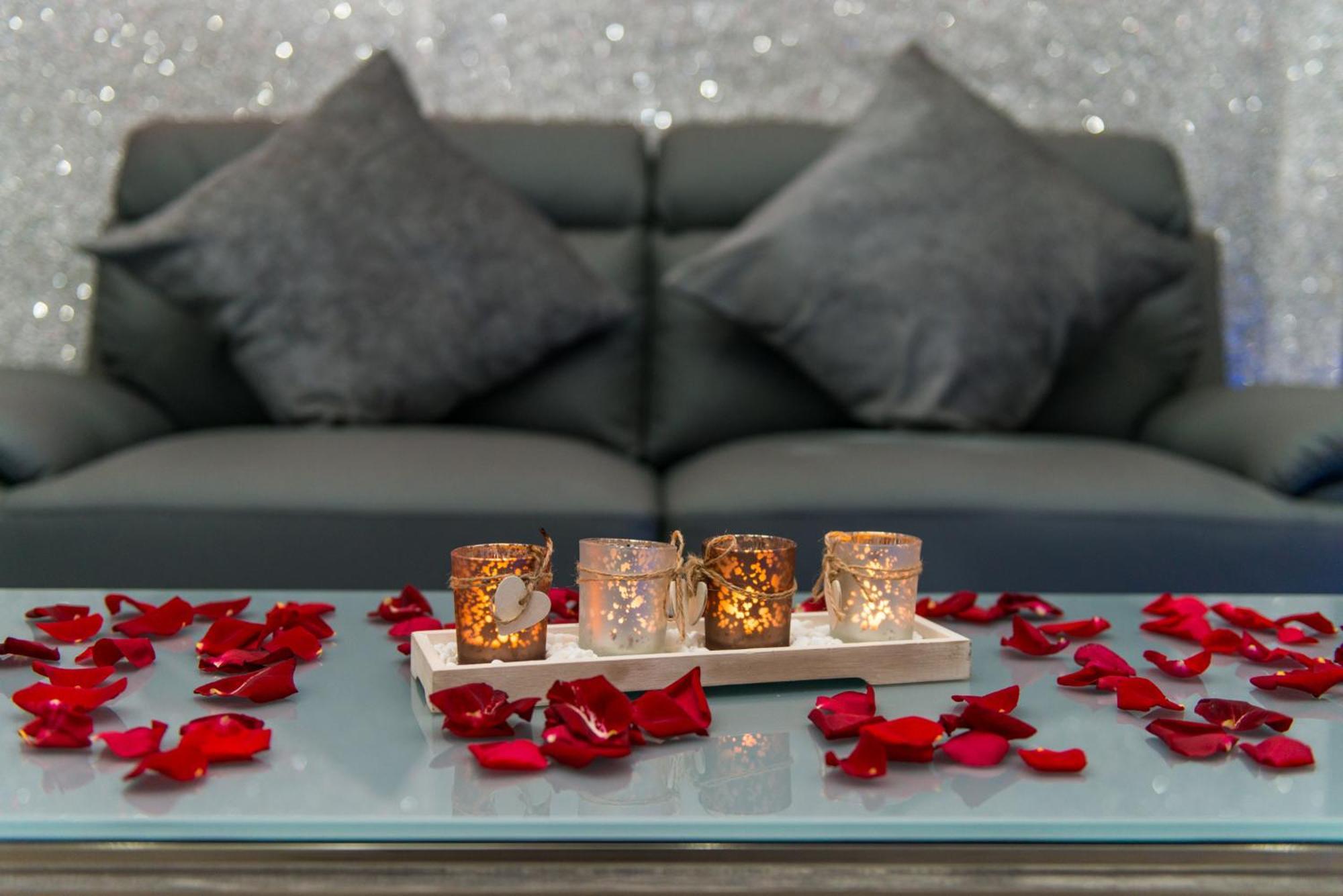 Aphrodite Suites Huddersfield Rum bild