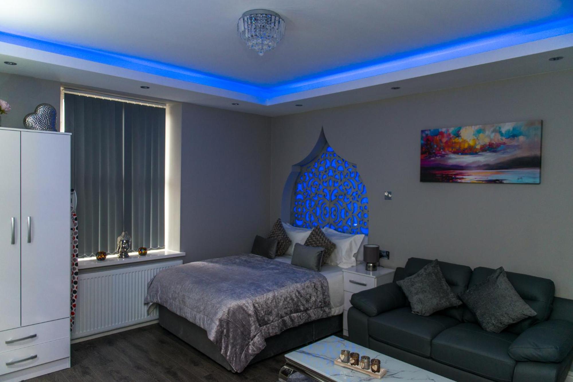 Aphrodite Suites Huddersfield Rum bild