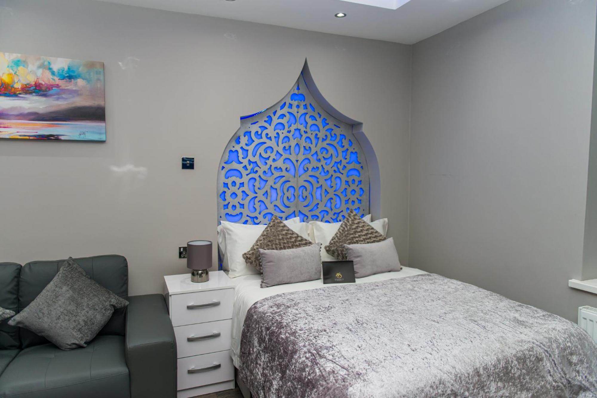 Aphrodite Suites Huddersfield Rum bild