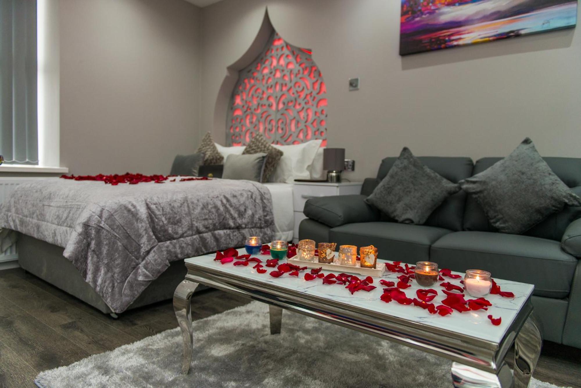 Aphrodite Suites Huddersfield Rum bild