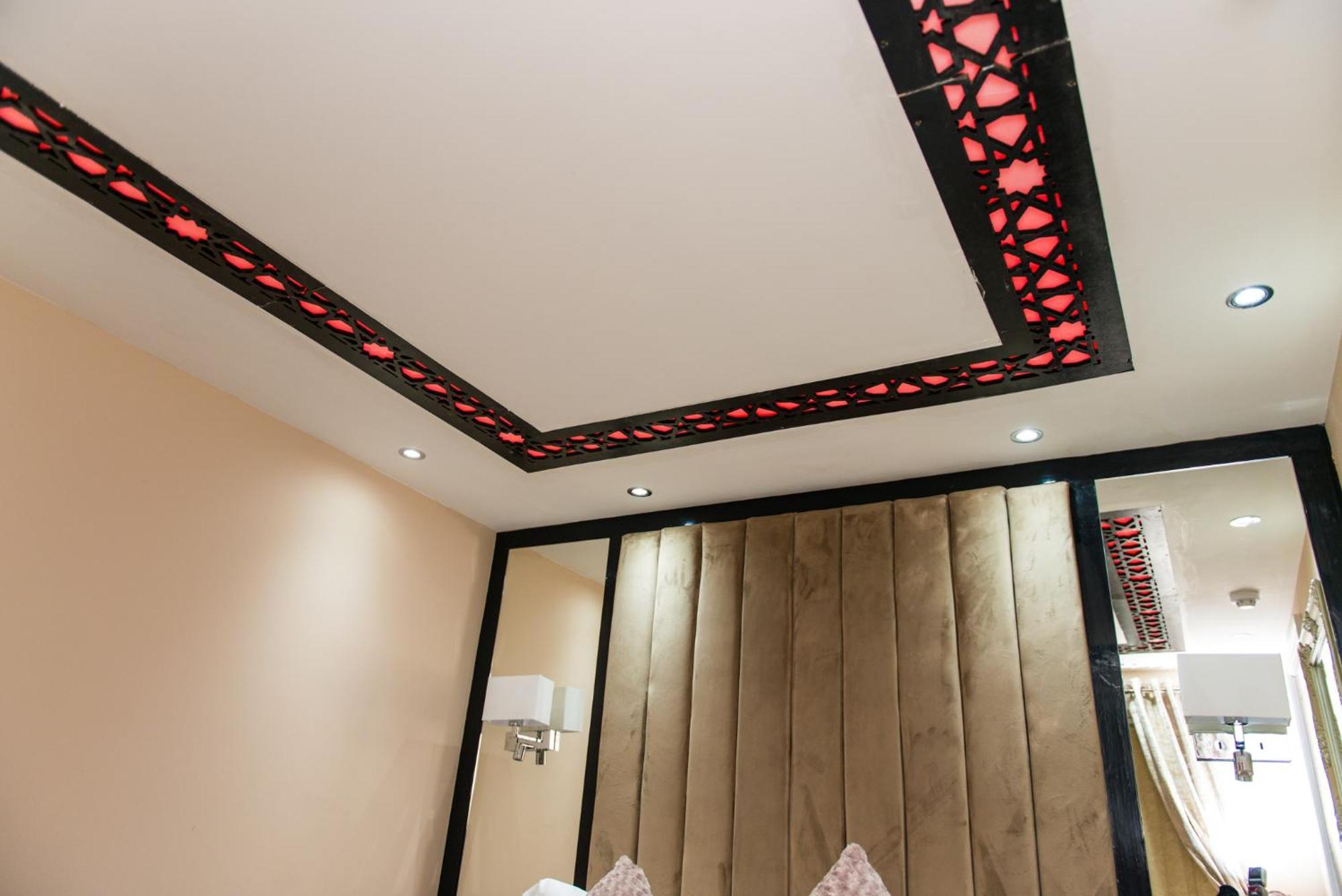 Aphrodite Suites Huddersfield Rum bild