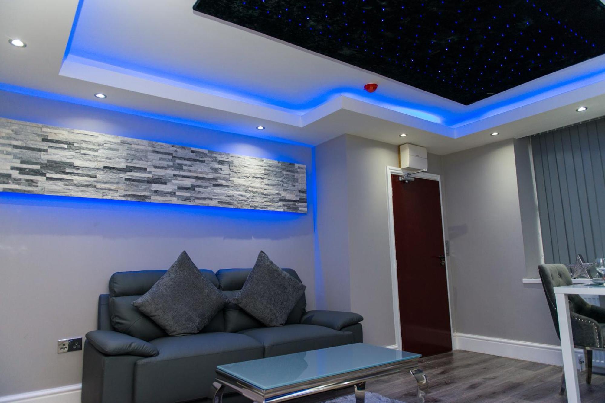 Aphrodite Suites Huddersfield Exteriör bild